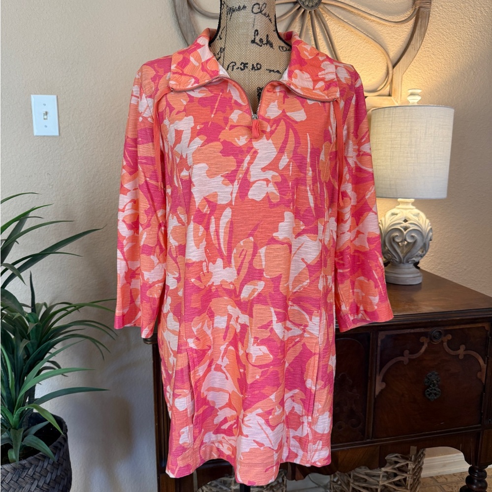 Chico’s Weekends Tropical Floral Pink and Orange Tunic Top - Picture 15 of 16